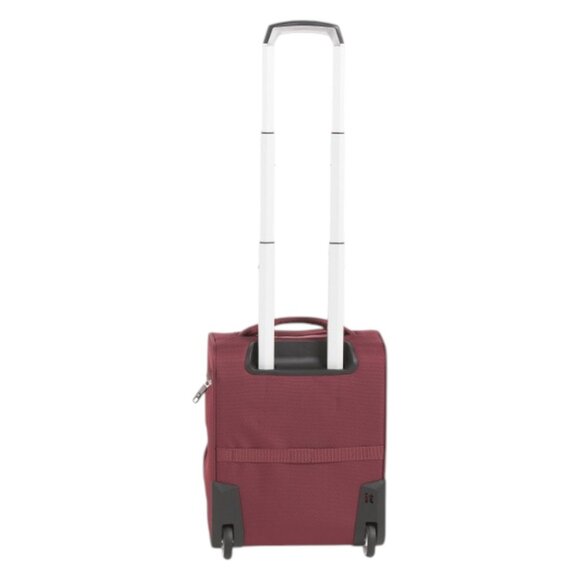 IT LUGGAGE 16in Intrepid Softside Underseat Carry-on - Picture 2 of 4